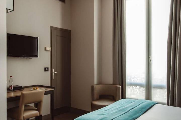 Room 27 of 101