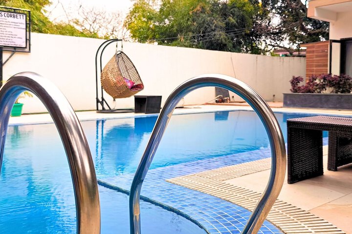 Pool 69 of 113