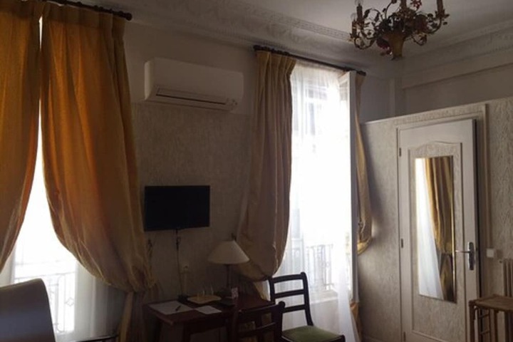 Room 12 of 41
