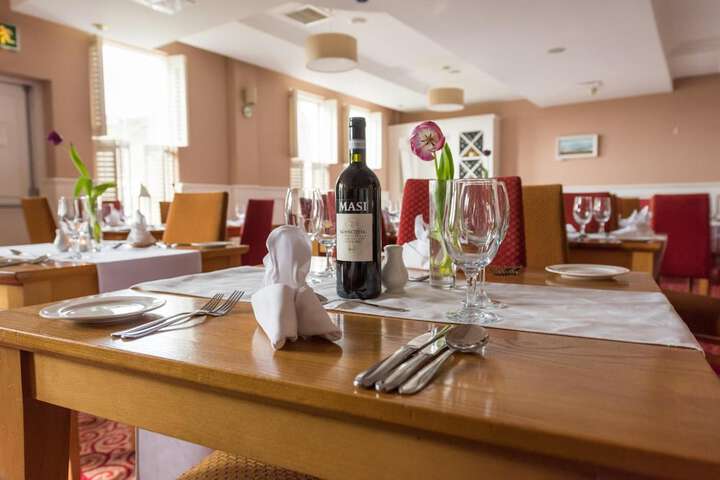 Dining Photos