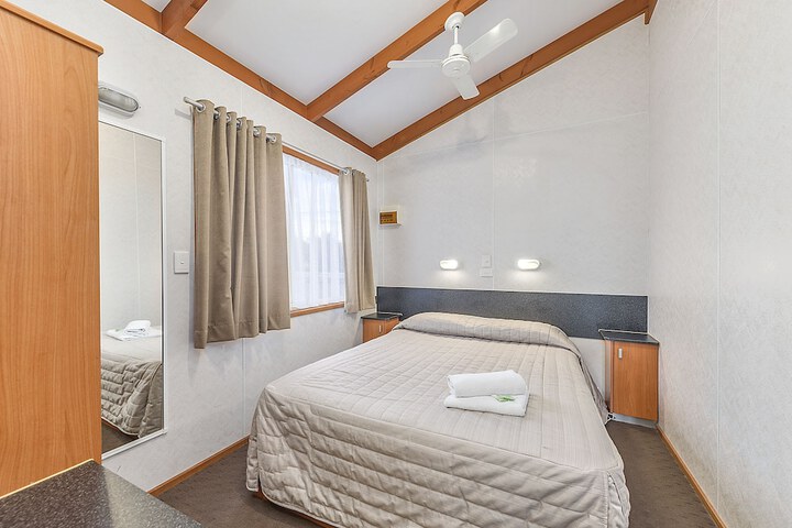 Room 8 of 54