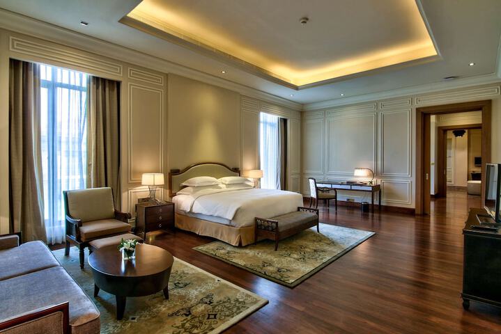 Room 21 of 104