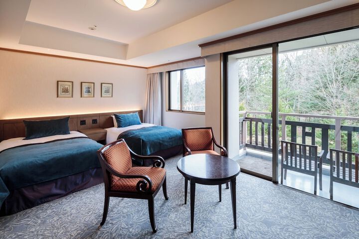 Room 16 of 62
