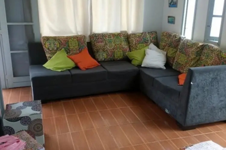 Room 5 of 12