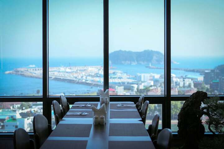 Dining Photos