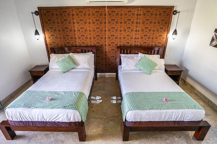 Room 43 of 61