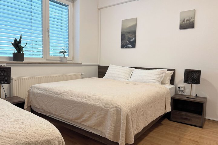 Room 3 of 45