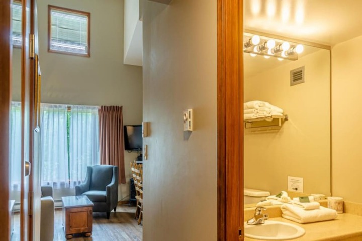 Room 46 of 266