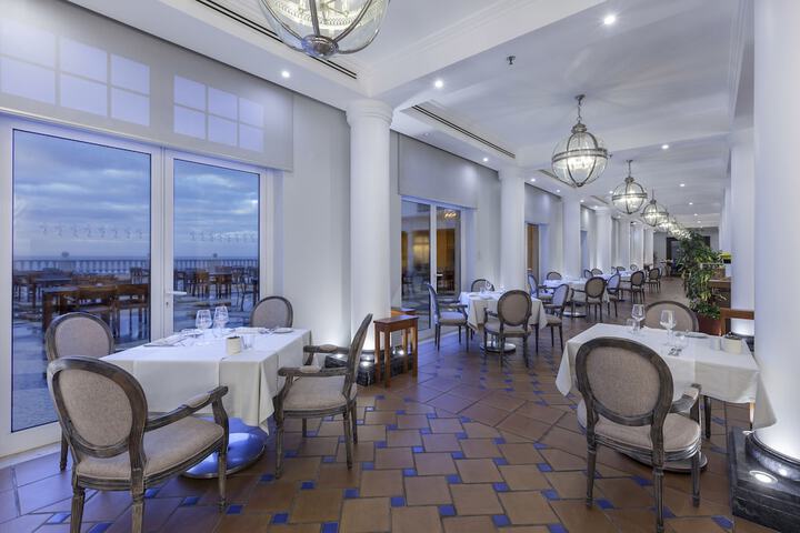 Dining 91 of 163