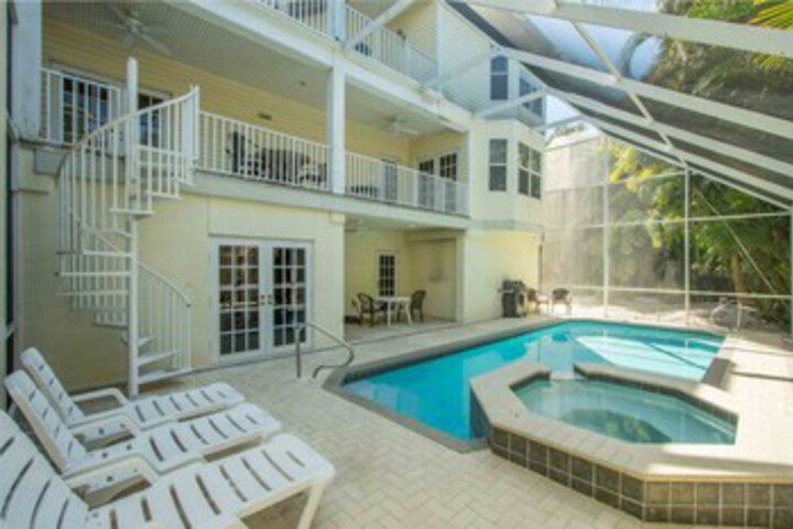 Pool 14 of 26
