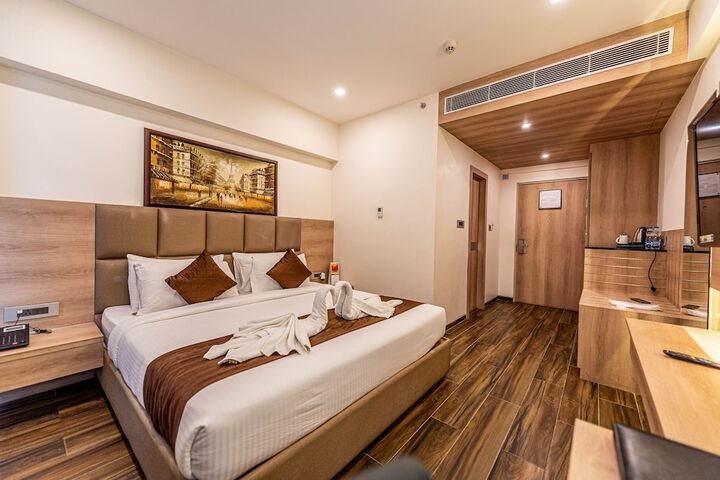 Room 3 of 11