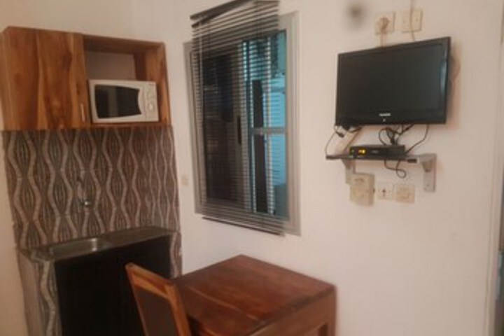 Room 16 of 40