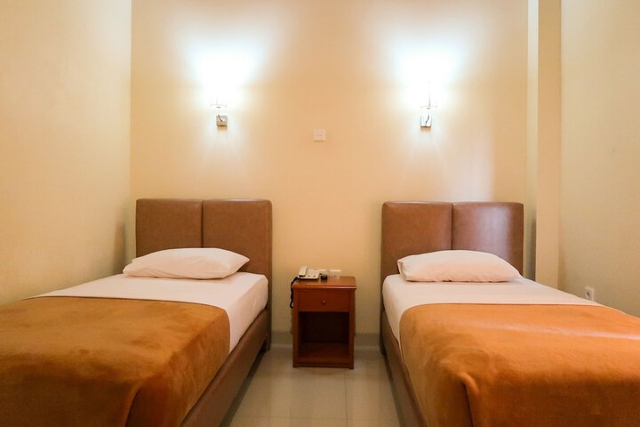 Room 10 of 97