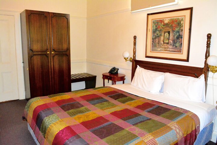 Room 194 of 768