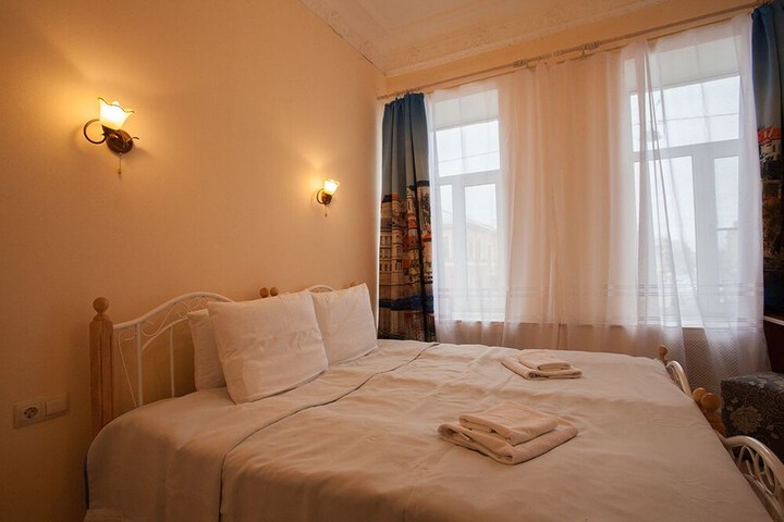Room 5 of 14