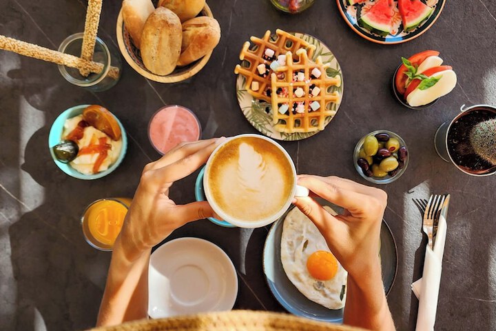 Breakfast/Coffee Service 126 of 182