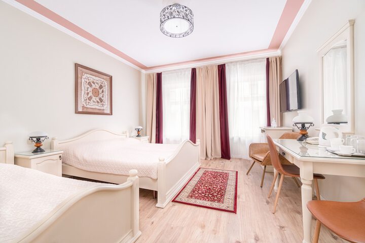 Room 26 of 49