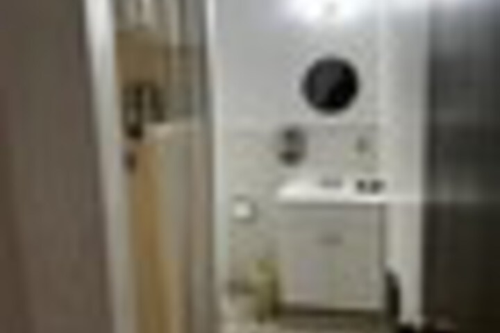 Room 83 of 168