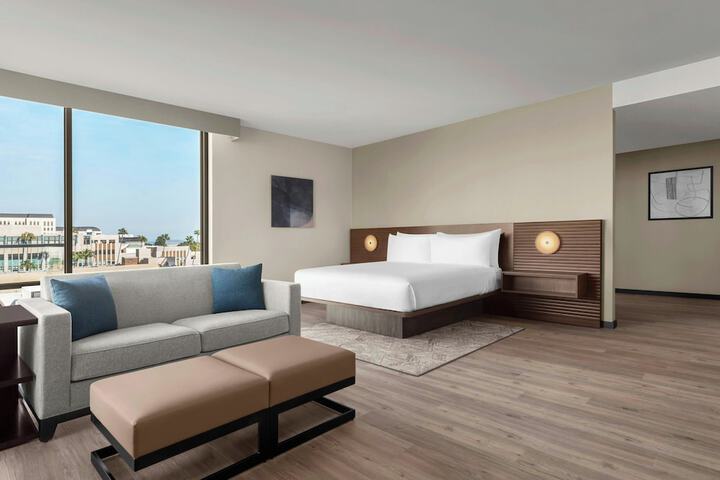 Room 21 of 55