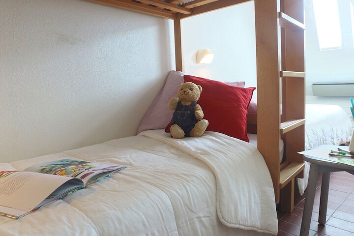 Room 17 of 22