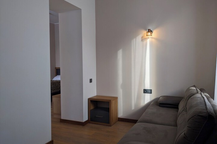 Room 30 of 75
