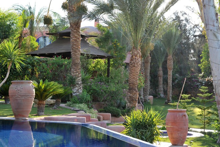 Pool 40 of 72