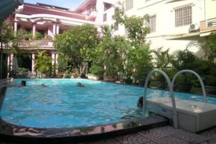 Pool 65 of 71