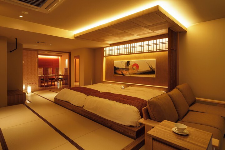 Room 26 of 101