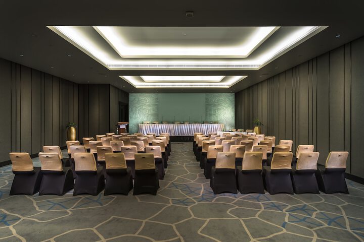 Ballroom/Hall 145 of 189