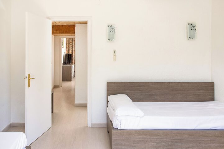 Room 43 of 79