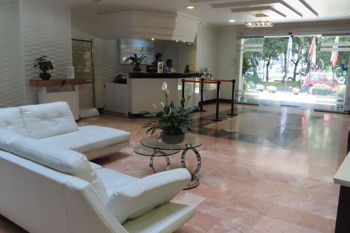 Hotel Interior 19 of 231