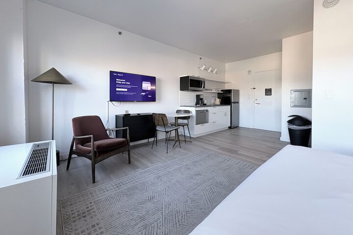 Room 4 of 59