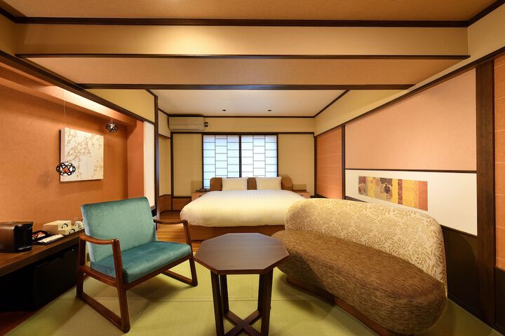 Room 25 of 125