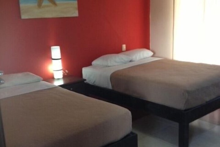 Room 8 of 35