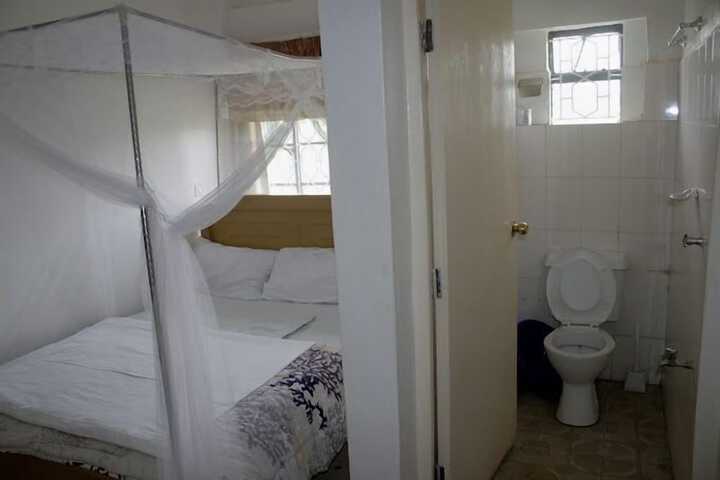 Room 9 of 36