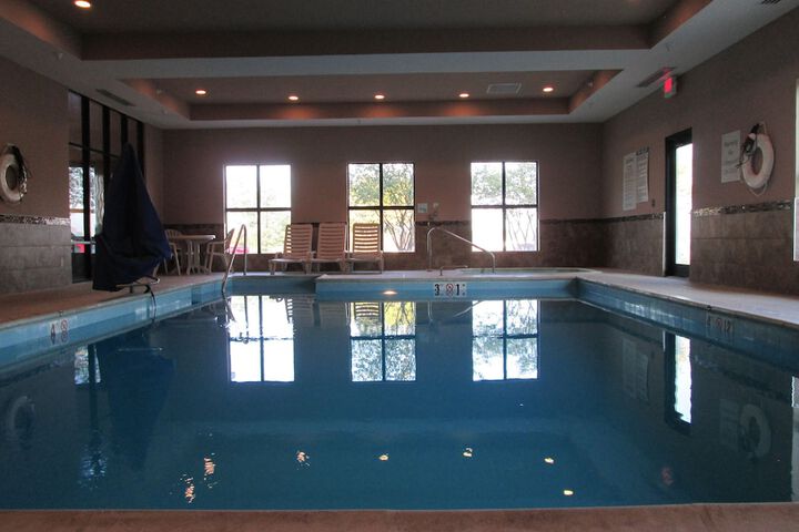 Pool 51 of 81