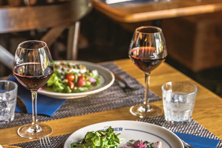 Dining 56 of 75