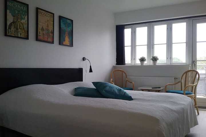 Room 8 of 45