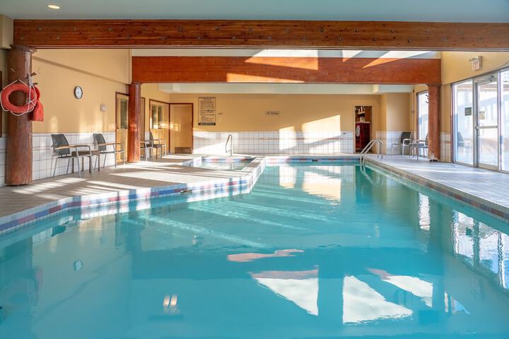 Pool 66 of 120