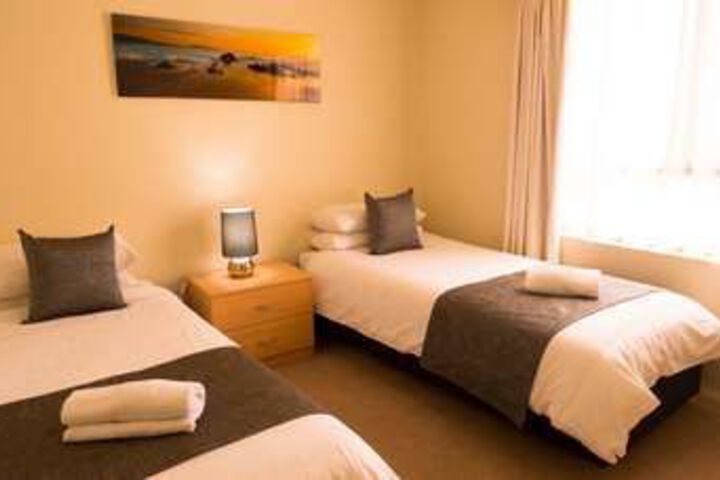 Room 15 of 32