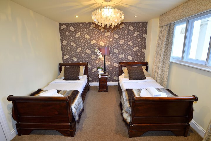 Room 14 of 61