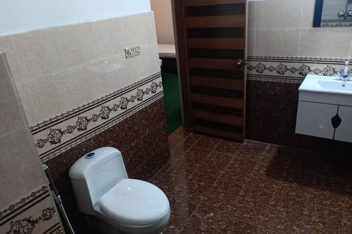Room 15 of 25