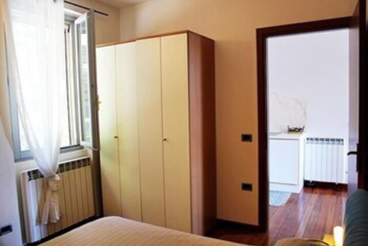 Room 42 of 45