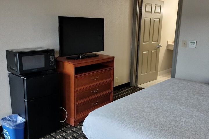 Room 45 of 190