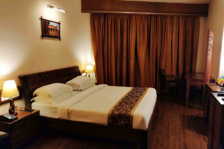 Room 15 of 85