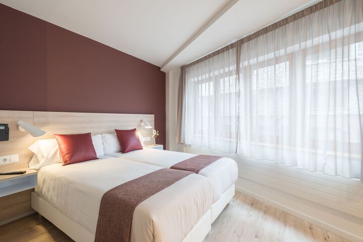 Image of Hotel & Aparthotel Cosmos