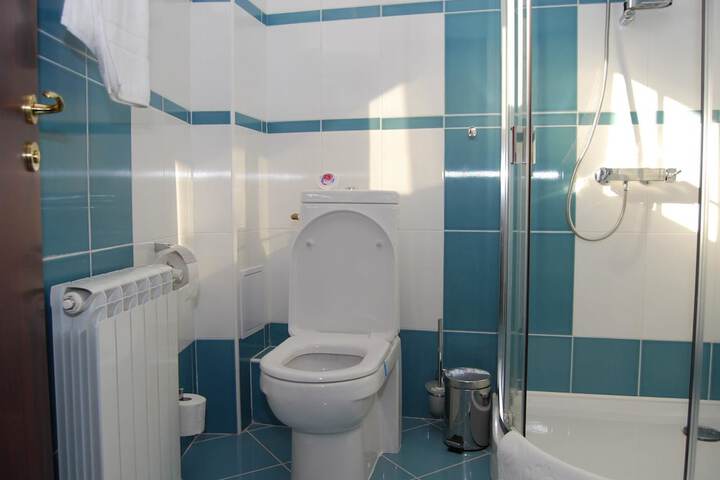 Room 36 of 42