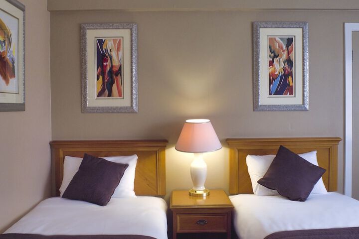 Room 16 of 52