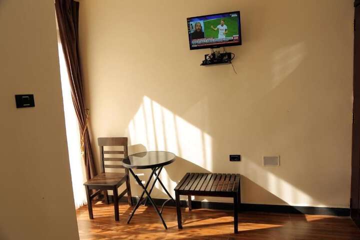 Room 2 of 22