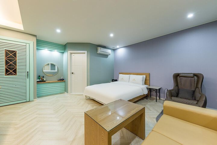 Room 57 of 63